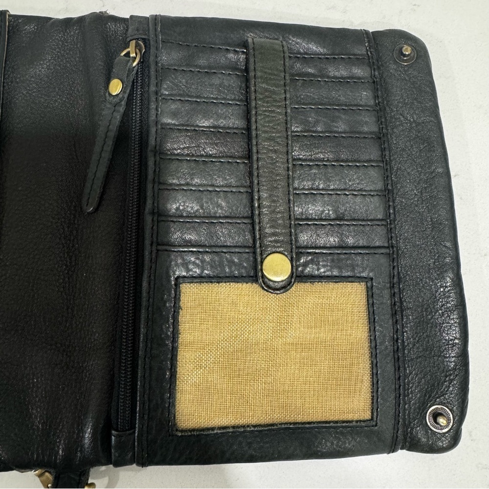 MILO Evelyn Cross Black Leather Crossbody Wallet Bag - Picture 7 of 12